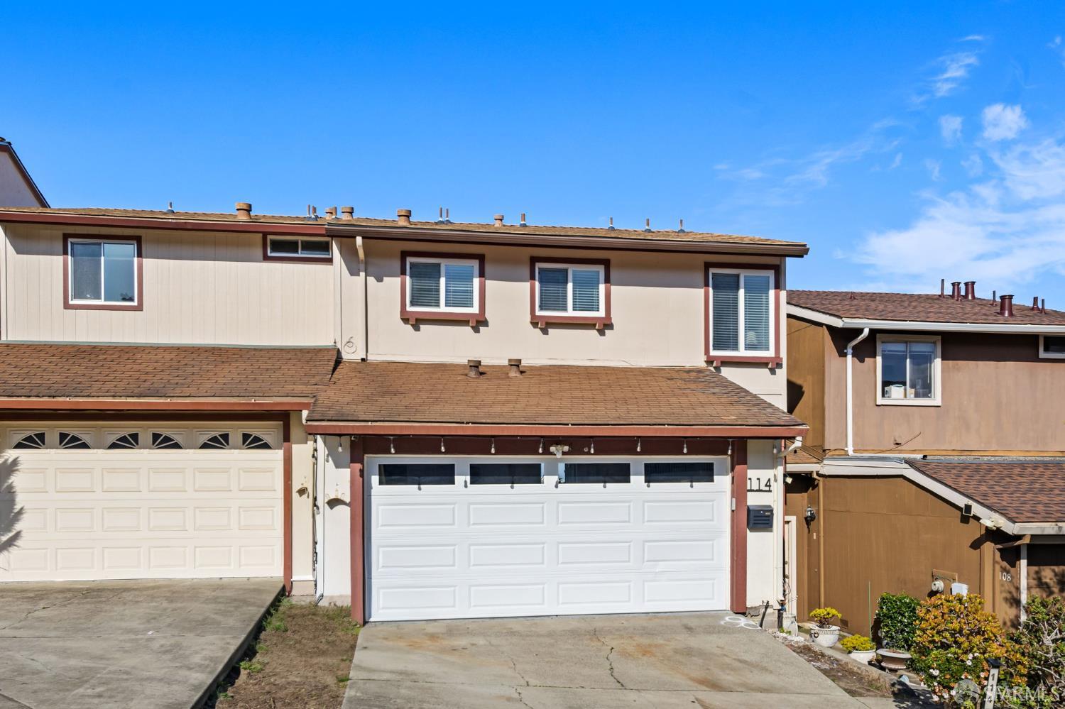 Browse active condo listings in DALY CITY