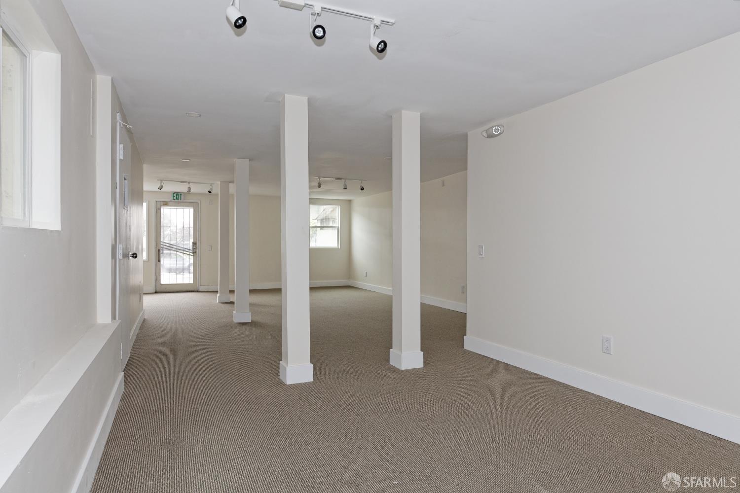 Detail Gallery Image 11 of 50 For 1804 62nd St, Berkeley,  CA 94703 - – Beds | – Baths