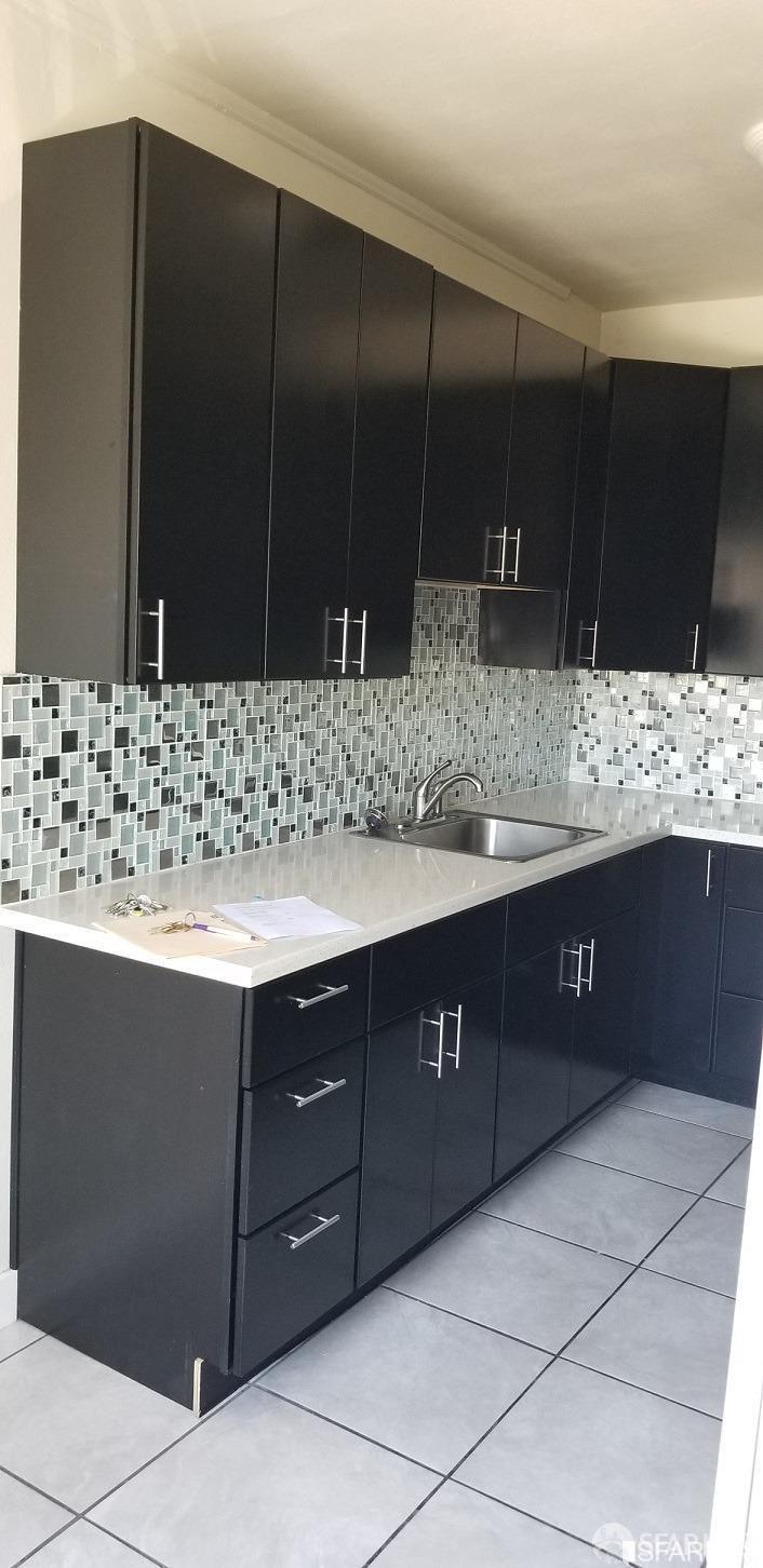 Detail Gallery Image 3 of 5 For 1945 26th Ave, Oakland,  CA 94601 - – Beds | – Baths