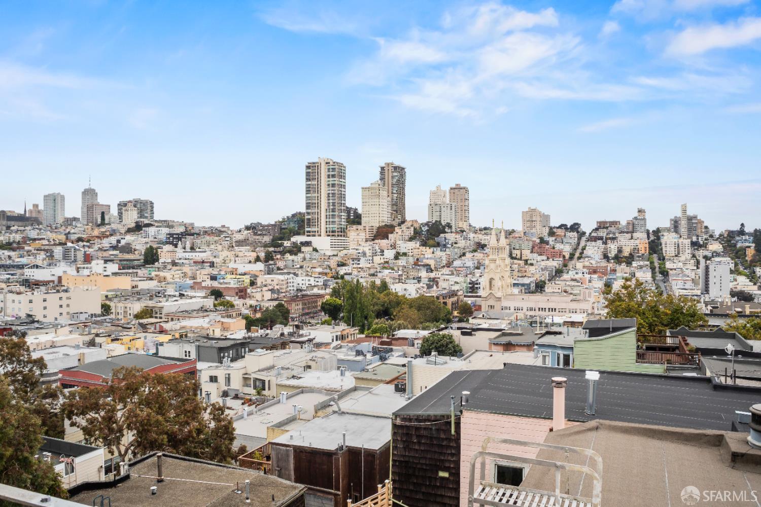 Detail Gallery Image 15 of 34 For 439 Greenwich St 9b,  San Francisco,  CA 94133 - 1 Beds | 1 Baths