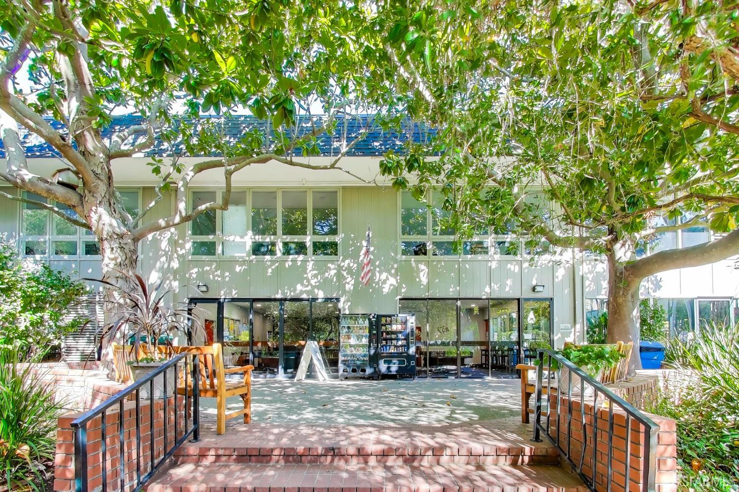 Detail Gallery Image 33 of 48 For 5223 Shelter Creek Ln, San Bruno,  CA 94066 - 1 Beds | 1 Baths