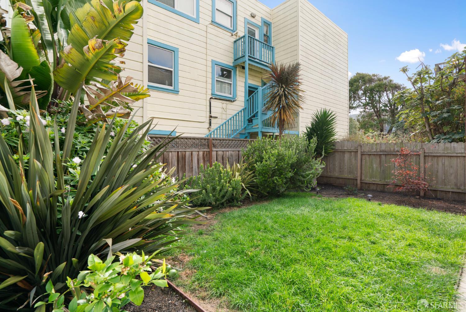 Detail Gallery Image 21 of 29 For 558 Central Ave, San Francisco,  CA 94117 - 2 Beds | 2 Baths