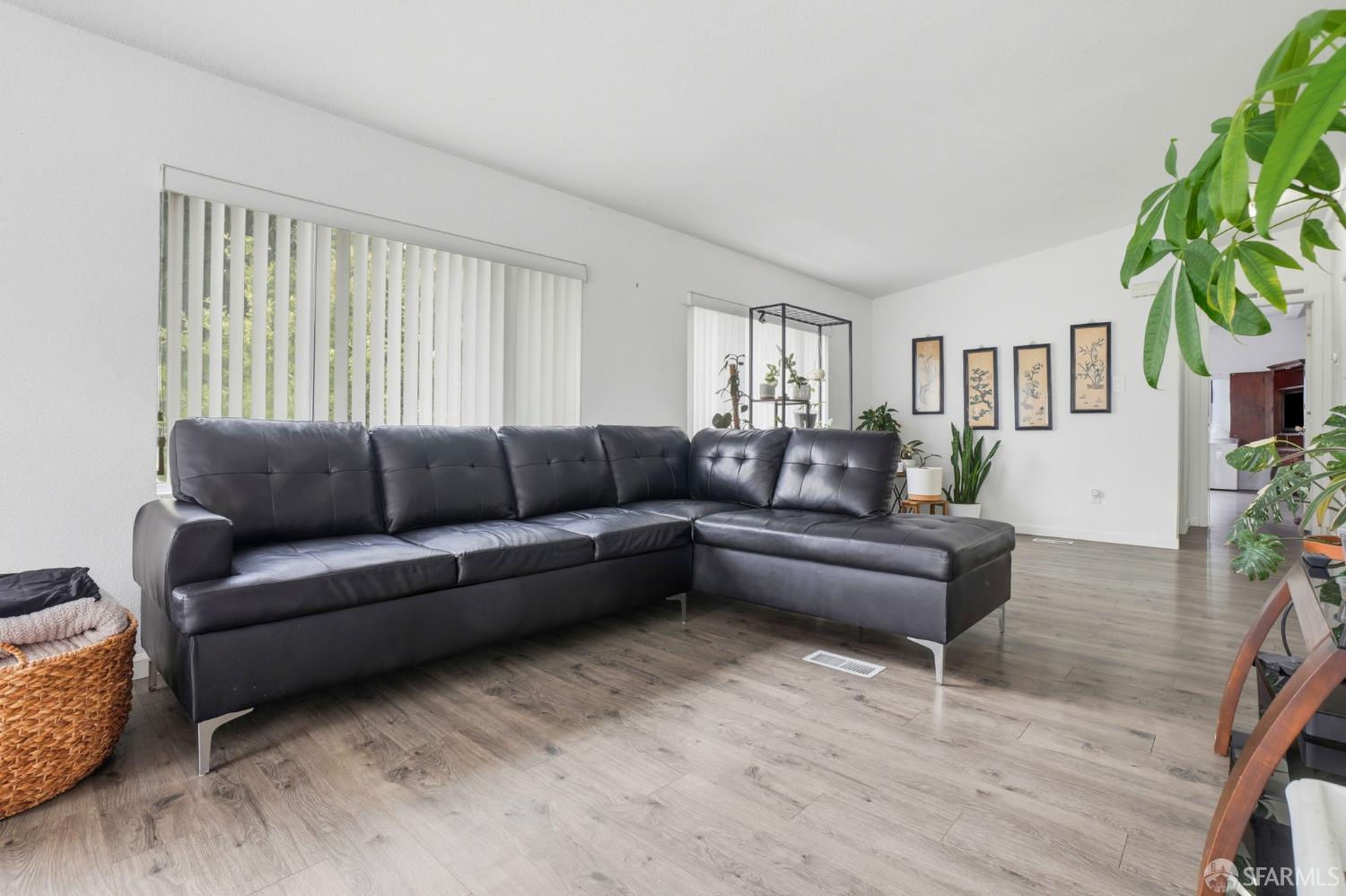 Detail Gallery Image 8 of 35 For 236 Seashore Dr, Daly City,  CA 94014 - 0 Beds | 0 Baths