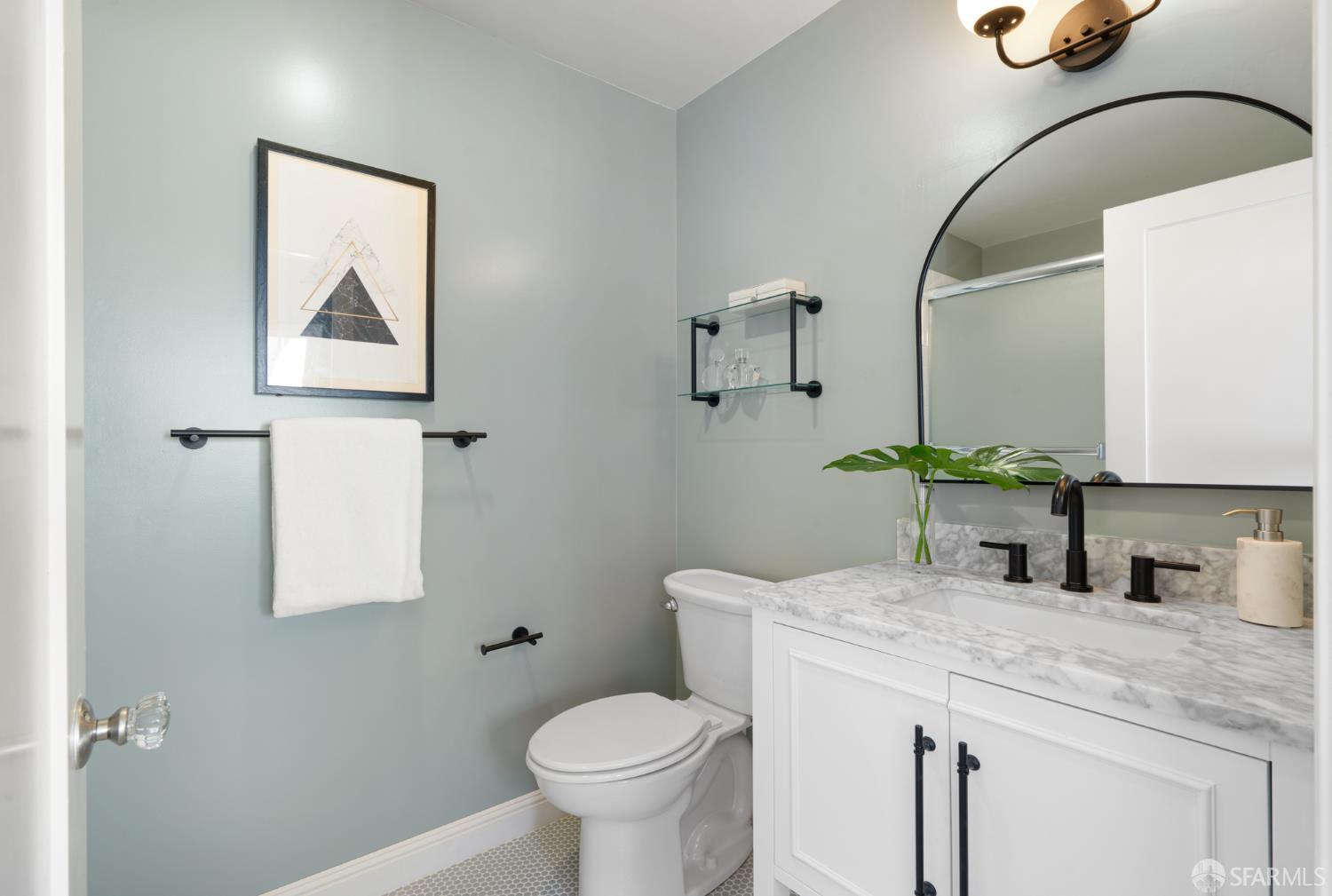 Detail Gallery Image 14 of 29 For 558 Central Ave, San Francisco,  CA 94117 - 2 Beds | 2 Baths