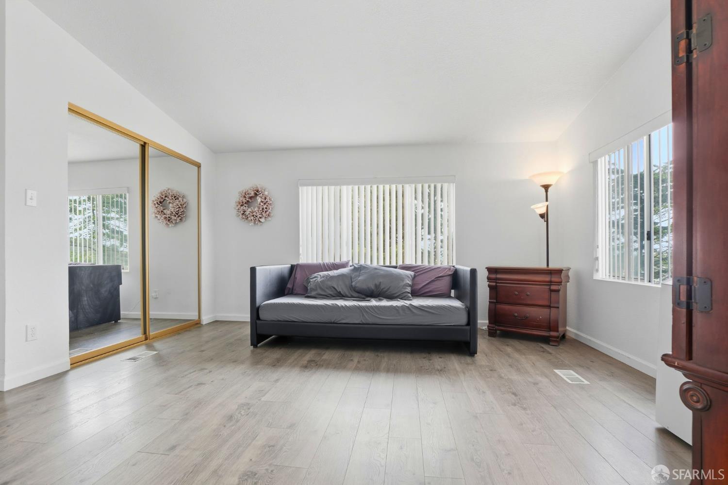 Detail Gallery Image 14 of 35 For 236 Seashore Dr, Daly City,  CA 94014 - 0 Beds | 0 Baths