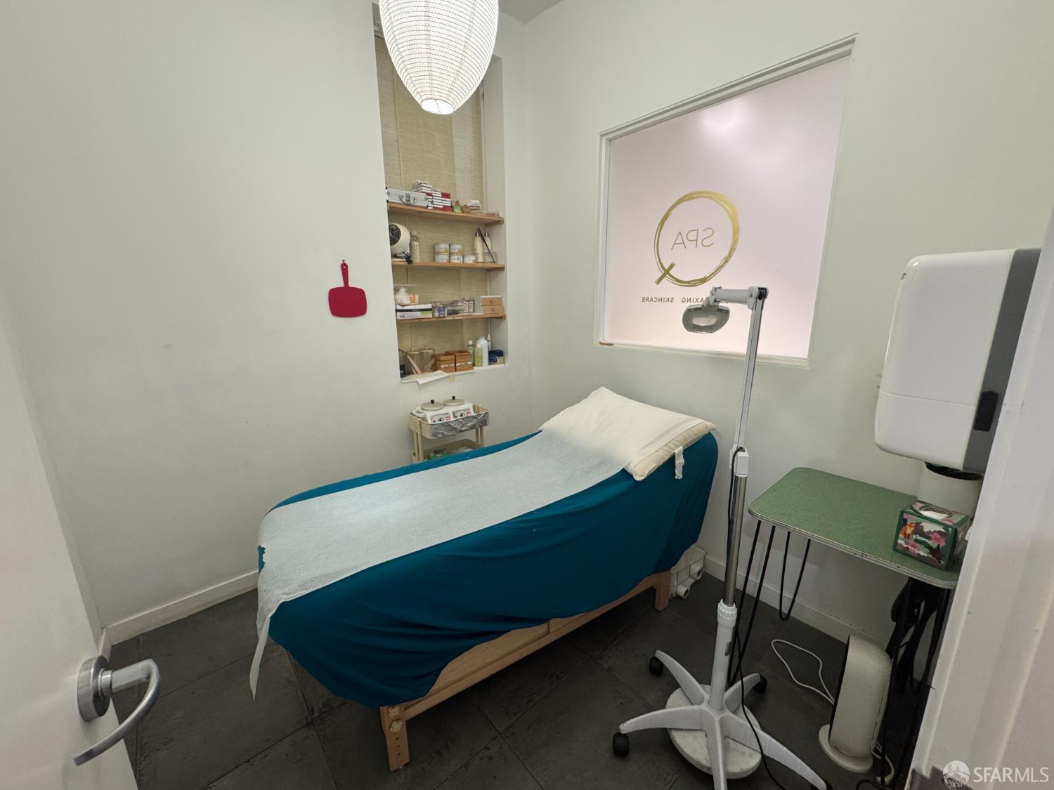 Detail Gallery Image 10 of 15 For 211 Steiner St, San Francisco,  CA 94117 - – Beds | – Baths