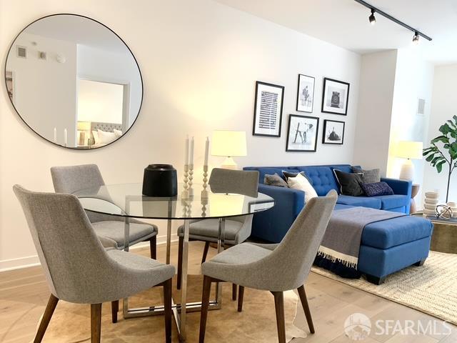 Photo #15: 425060867 Listing: Photo #15