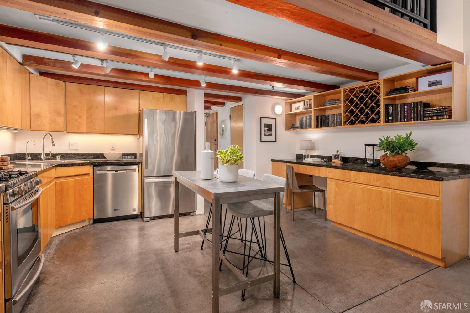 Photo #3: 425078490 Listing 
