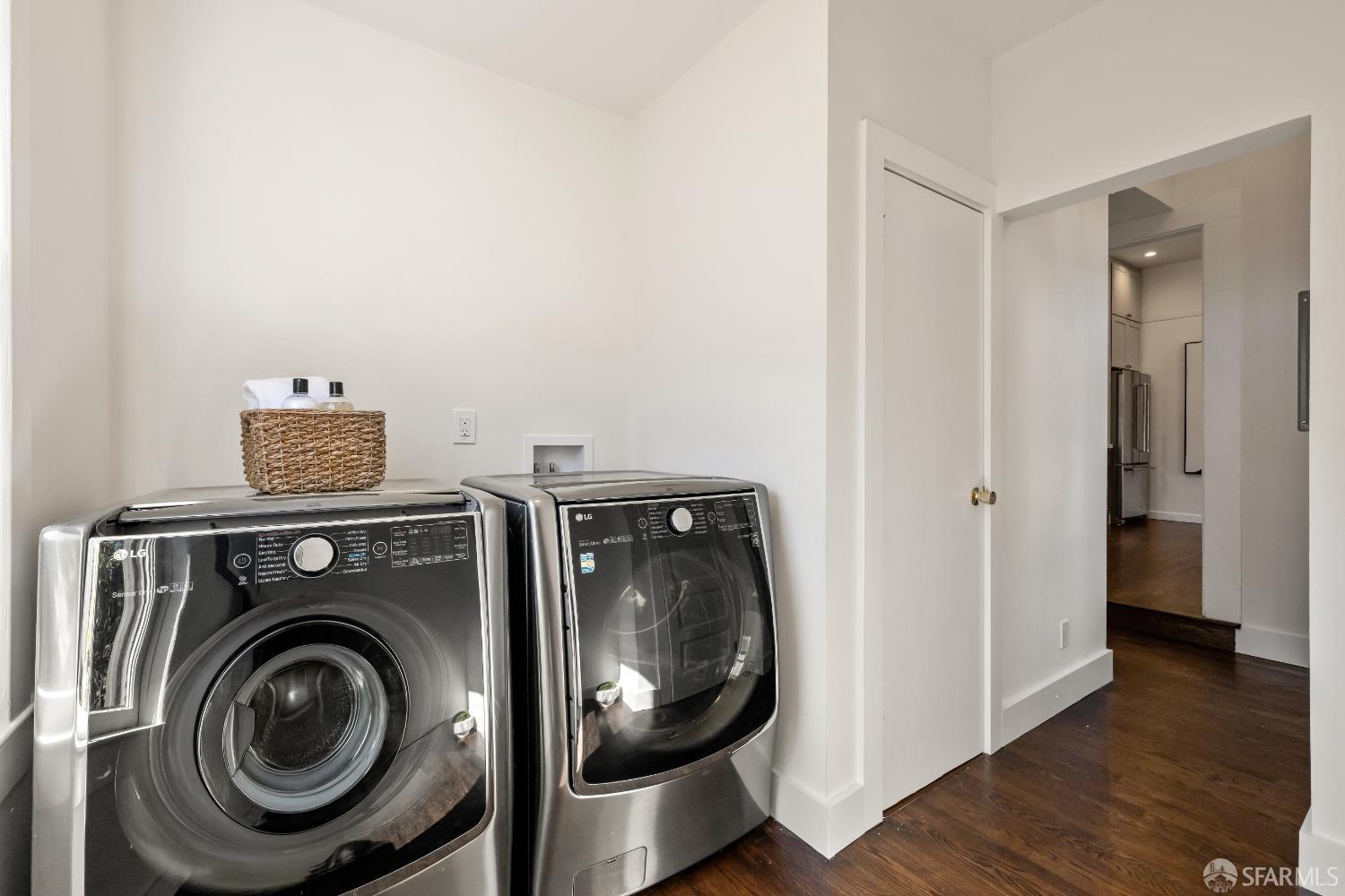 Detail Gallery Image 19 of 45 For 25 Parnassus Ave, San Francisco,  CA 94117 - 3 Beds | 2/1 Baths