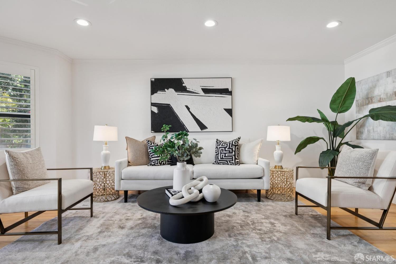 Detail Gallery Image 14 of 45 For 1365 Scott St #2,  San Francisco,  CA 94115 - 2 Beds | 1/1 Baths