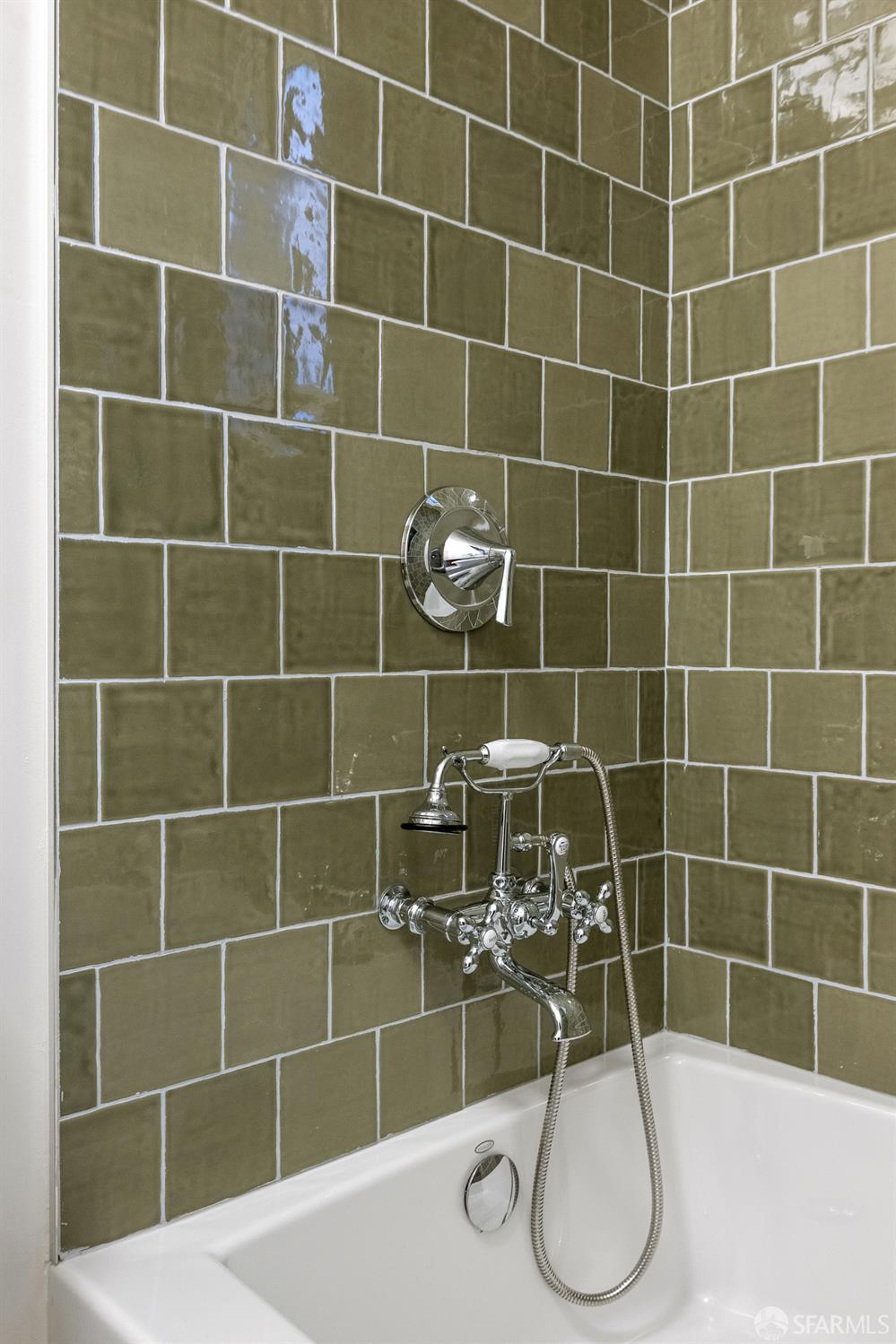 Detail Gallery Image 38 of 45 For 25 Parnassus Ave, San Francisco,  CA 94117 - 3 Beds | 2/1 Baths