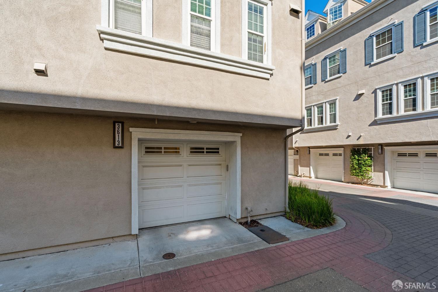 Detail Gallery Image 36 of 41 For 3613 Whitworth Dr, Dublin,  CA 94568 - 3 Beds | 3/1 Baths