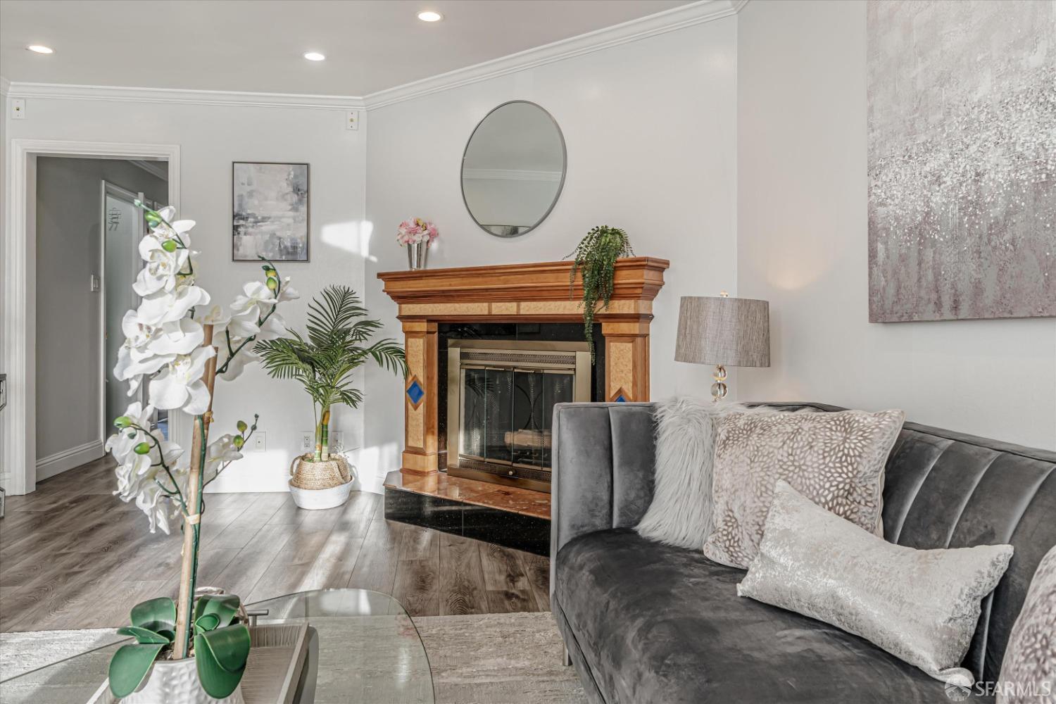 Detail Gallery Image 3 of 31 For 228 Mastick Ave, San Bruno,  CA 94066 - 3 Beds | 2 Baths