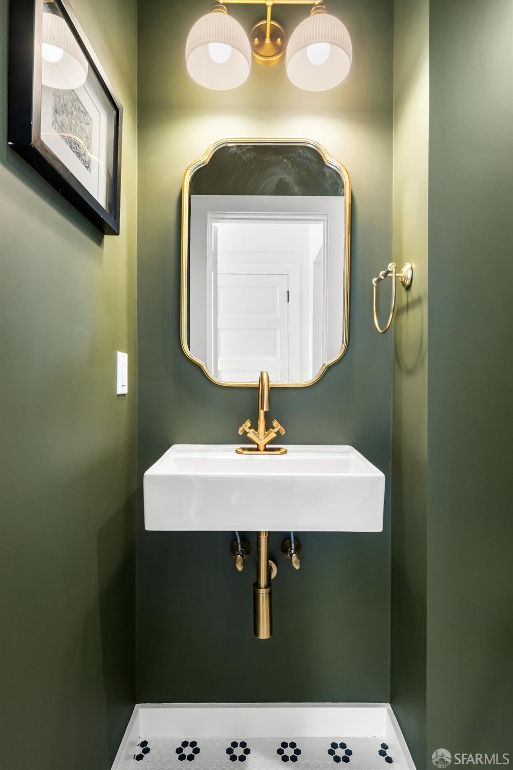 Detail Gallery Image 18 of 45 For 25 Parnassus Ave, San Francisco,  CA 94117 - 3 Beds | 2/1 Baths