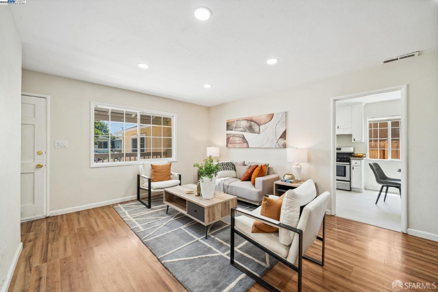 Detail Gallery Image 3 of 48 For 16829 Daryl Ave, San Lorenzo,  CA 94580 - 5 Beds | 2 Baths