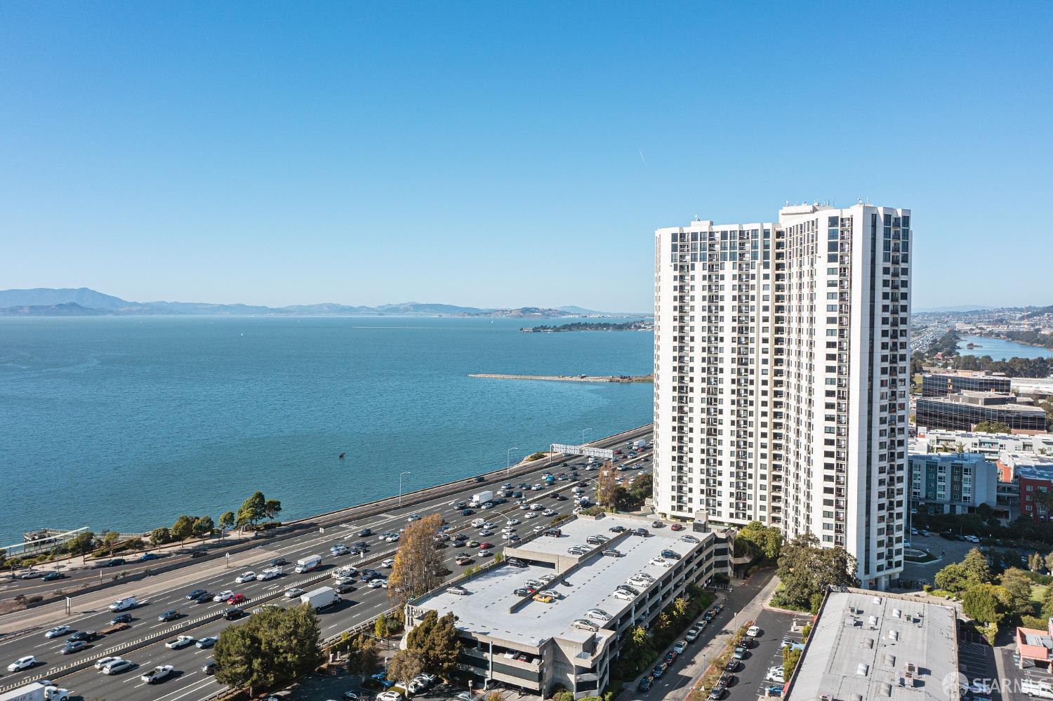 Detail Gallery Image 75 of 79 For 6363 Christie Ave #1203,  Emeryville,  CA 94608 - 1 Beds | 1 Baths