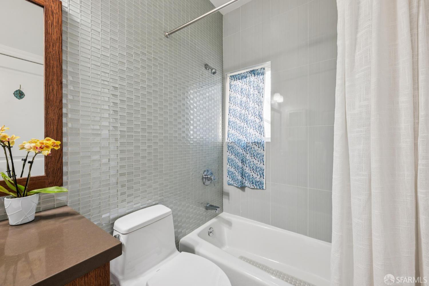 Detail Gallery Image 56 of 67 For 375 25th Ave #401,  San Francisco,  CA 94121 - 3 Beds | 2 Baths