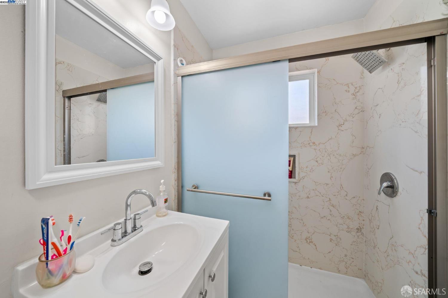 Detail Gallery Image 32 of 48 For 16829 Daryl Ave, San Lorenzo,  CA 94580 - 5 Beds | 2 Baths