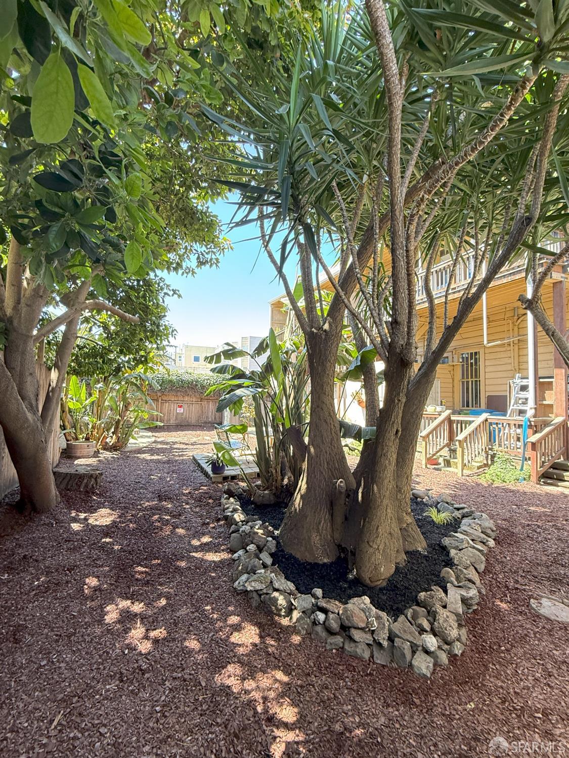 Detail Gallery Image 6 of 48 For 423 South Van Ness Ave, San Francisco,  CA 94103 - – Beds | – Baths