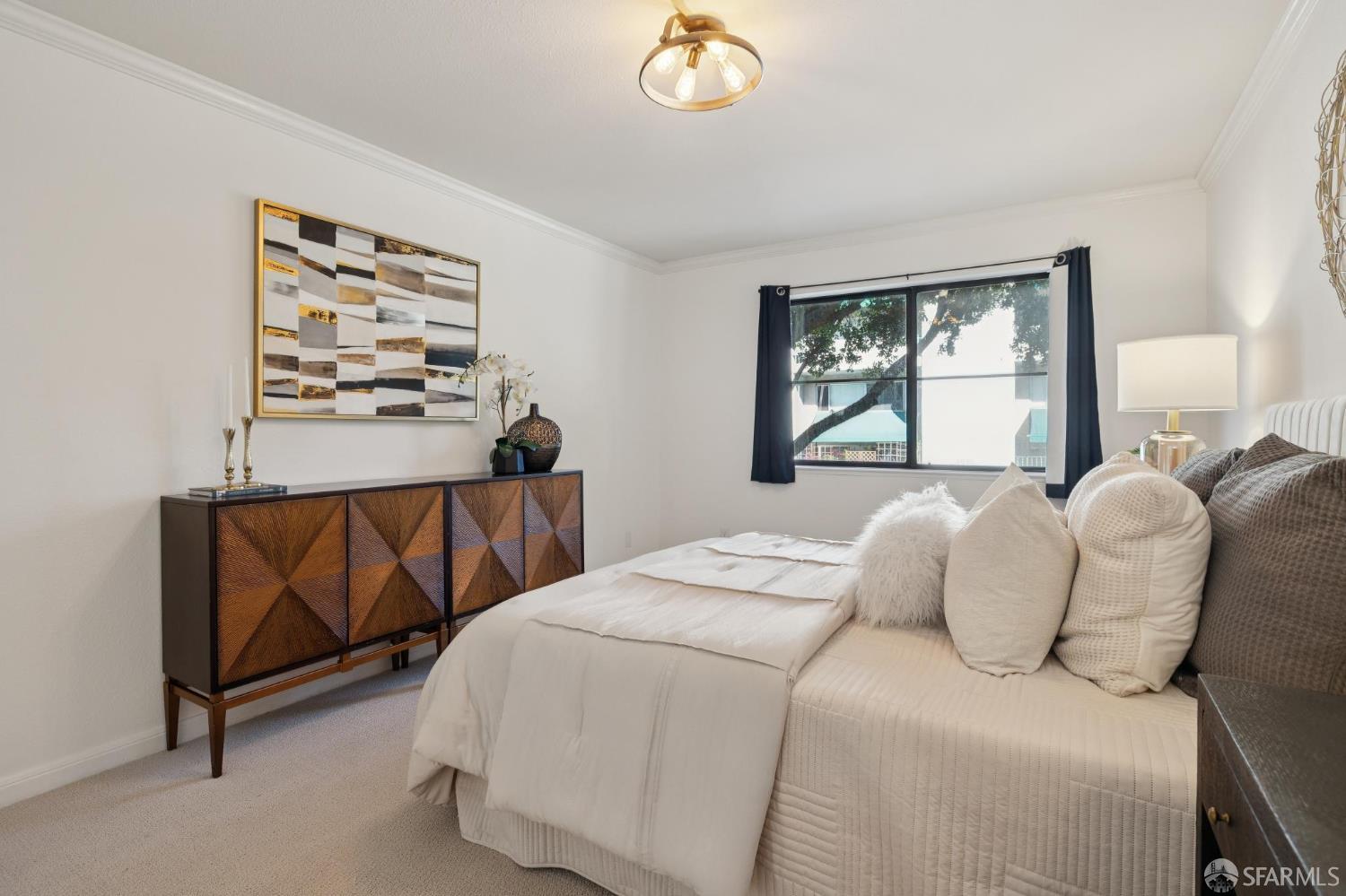 Detail Gallery Image 25 of 45 For 1365 Scott St #2,  San Francisco,  CA 94115 - 2 Beds | 1/1 Baths