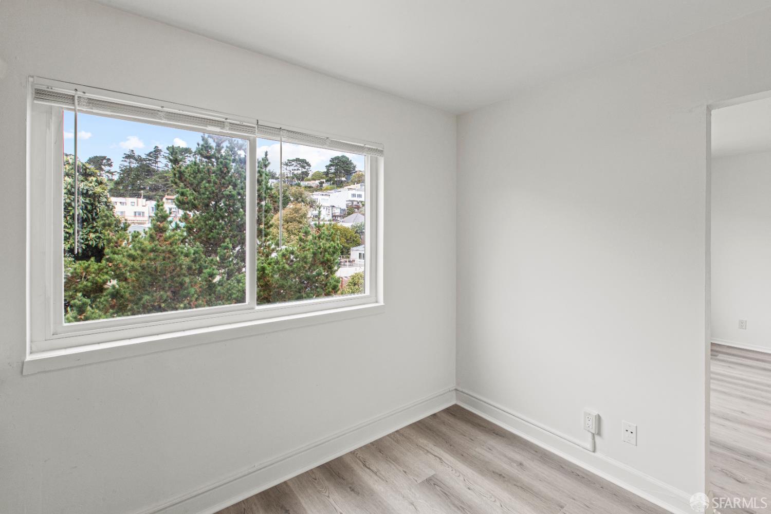 Detail Gallery Image 22 of 52 For 554 Monterey Blvd, San Francisco,  CA 94127 - – Beds | – Baths