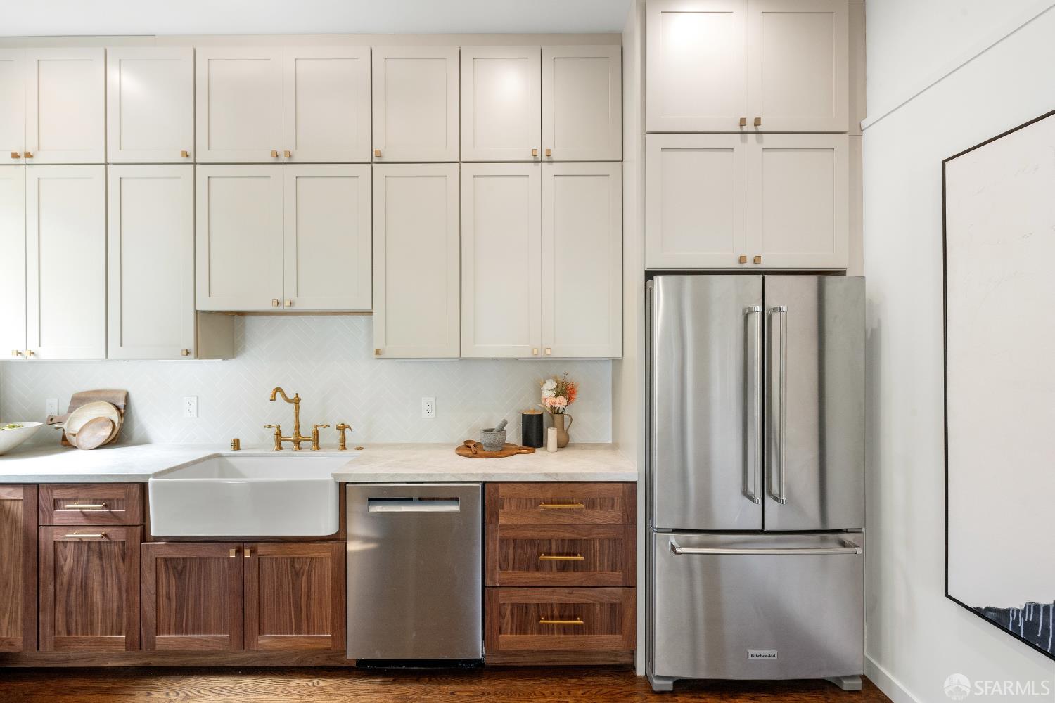 Detail Gallery Image 3 of 45 For 25 Parnassus Ave, San Francisco,  CA 94117 - 3 Beds | 2/1 Baths