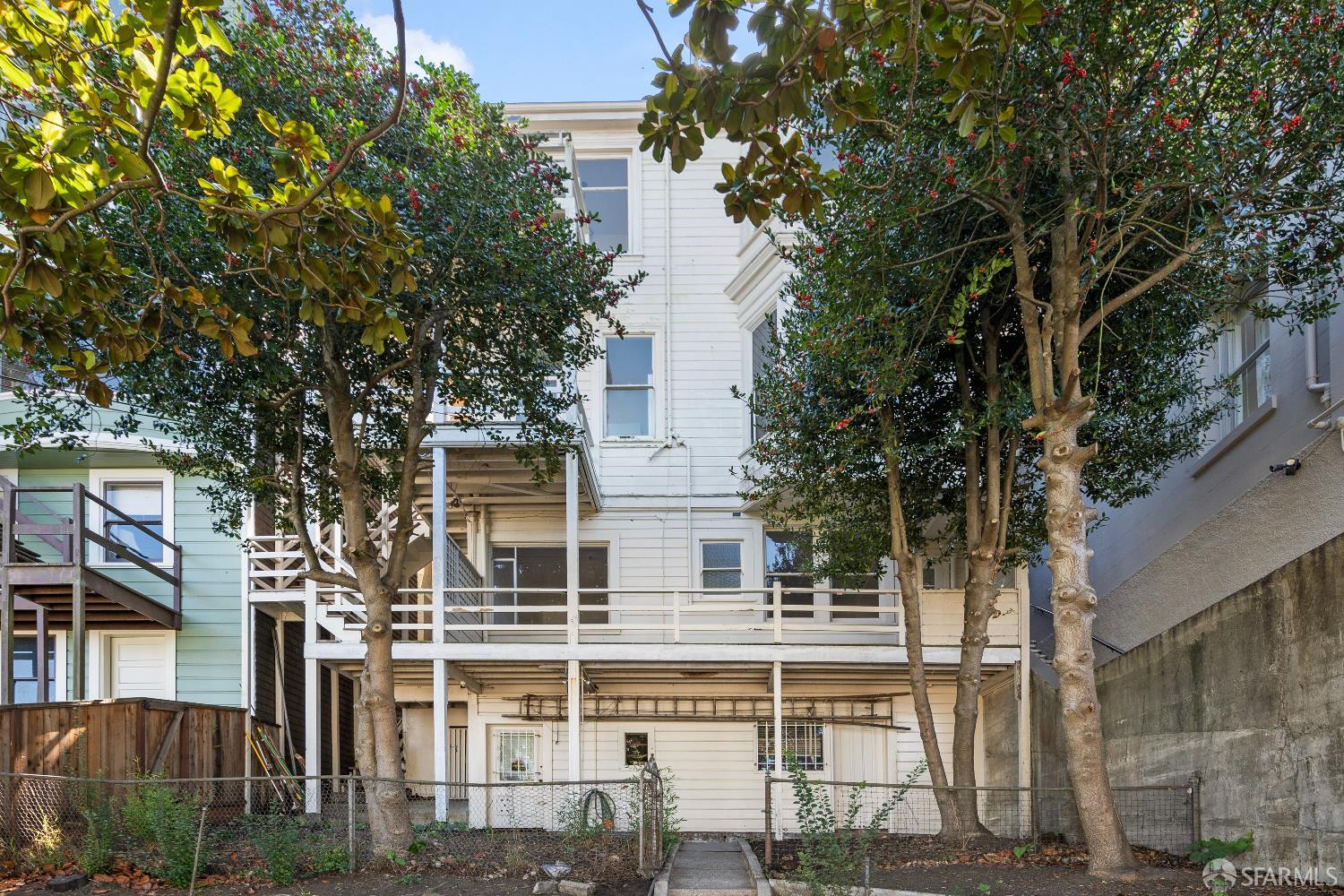 Detail Gallery Image 25 of 26 For 2160 Vallejo St, San Francisco,  CA 24123 - – Beds | – Baths