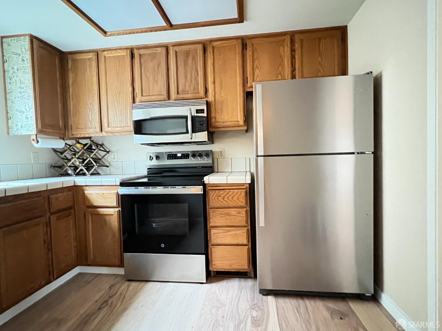 Detail Gallery Image 5 of 24 For 945 Fassler Ave, Pacifica,  CA 94044 - 2 Beds | 2/1 Baths