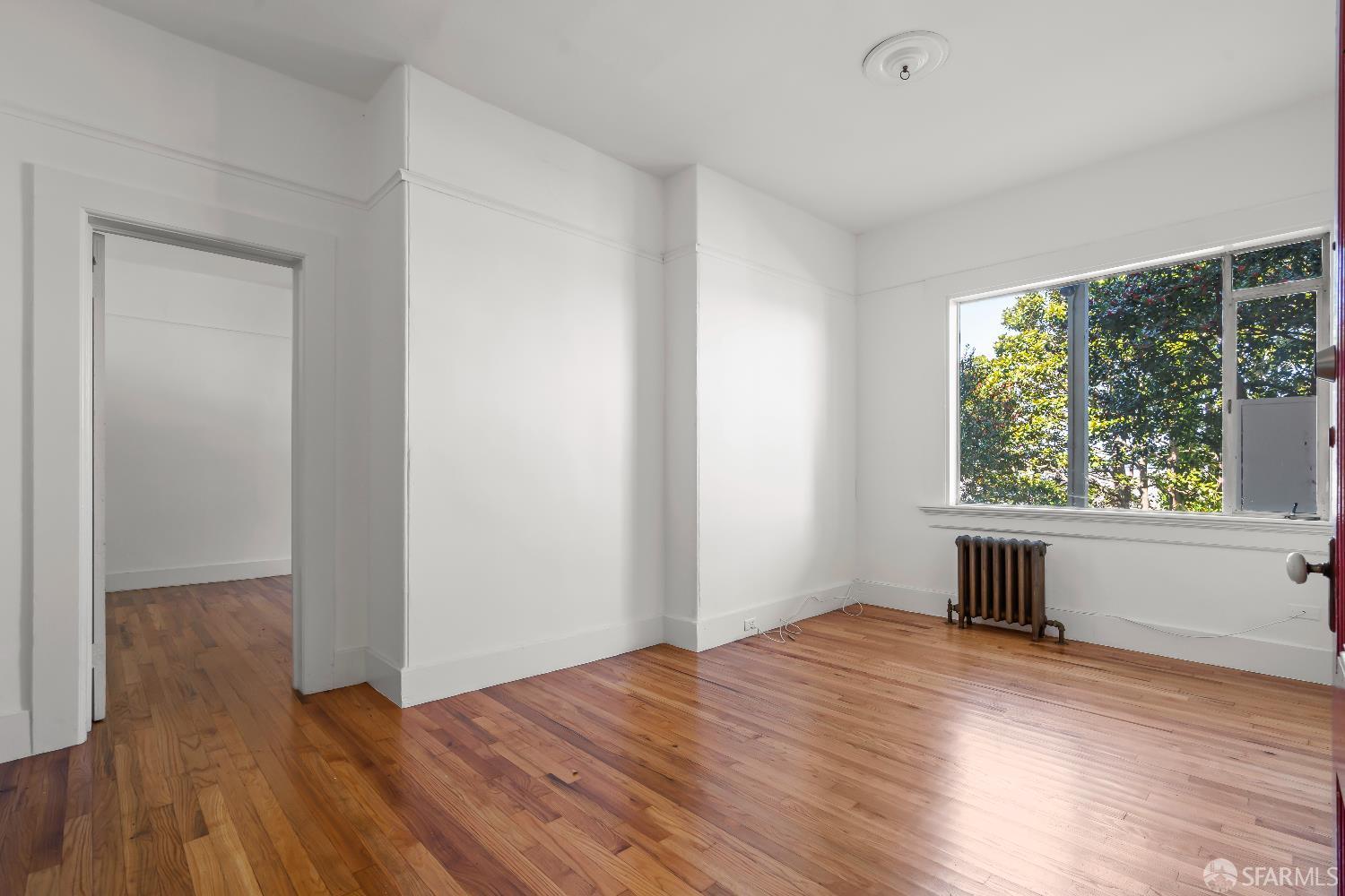 Detail Gallery Image 6 of 26 For 2160 Vallejo St, San Francisco,  CA 24123 - – Beds | – Baths