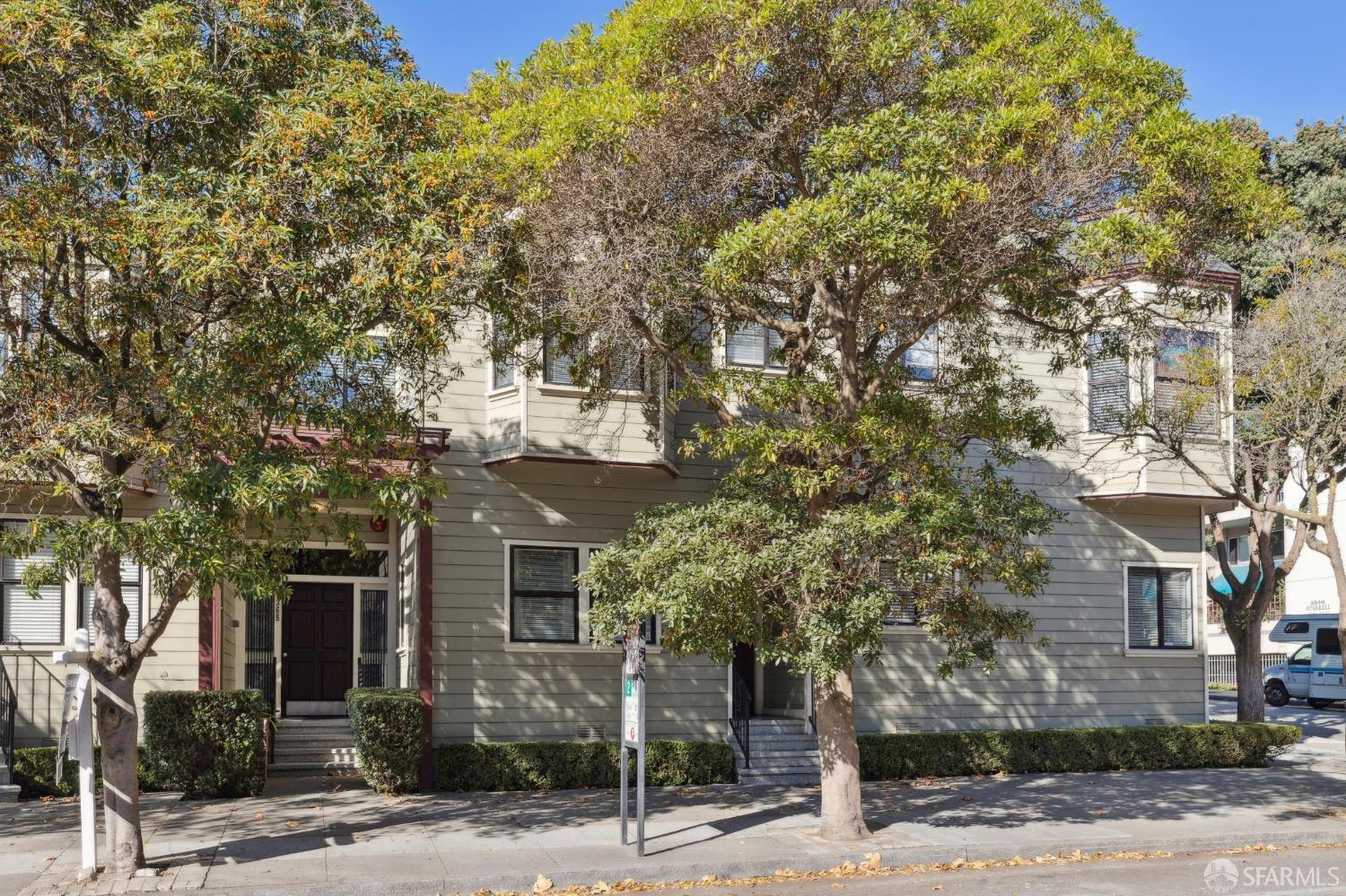 Photo #4: 425081669 Listing 
