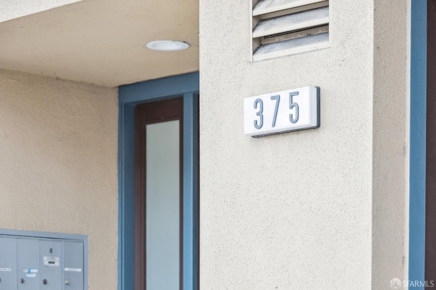 Detail Gallery Image 6 of 67 For 375 25th Ave #401,  San Francisco,  CA 94121 - 3 Beds | 2 Baths