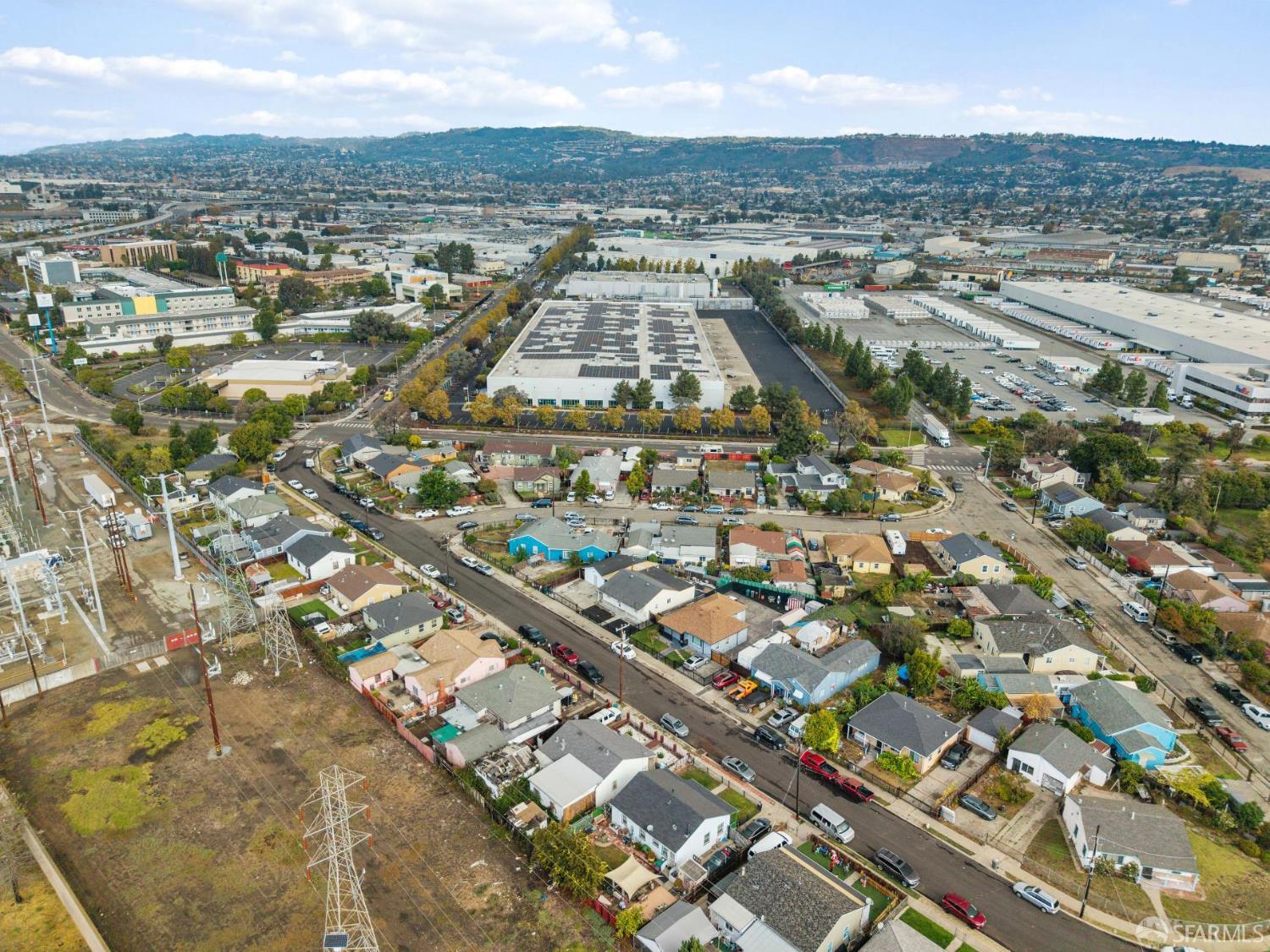 Detail Gallery Image 14 of 19 For 435 Worth St, Oakland,  CA 94603 - 3 Beds | 1 Baths