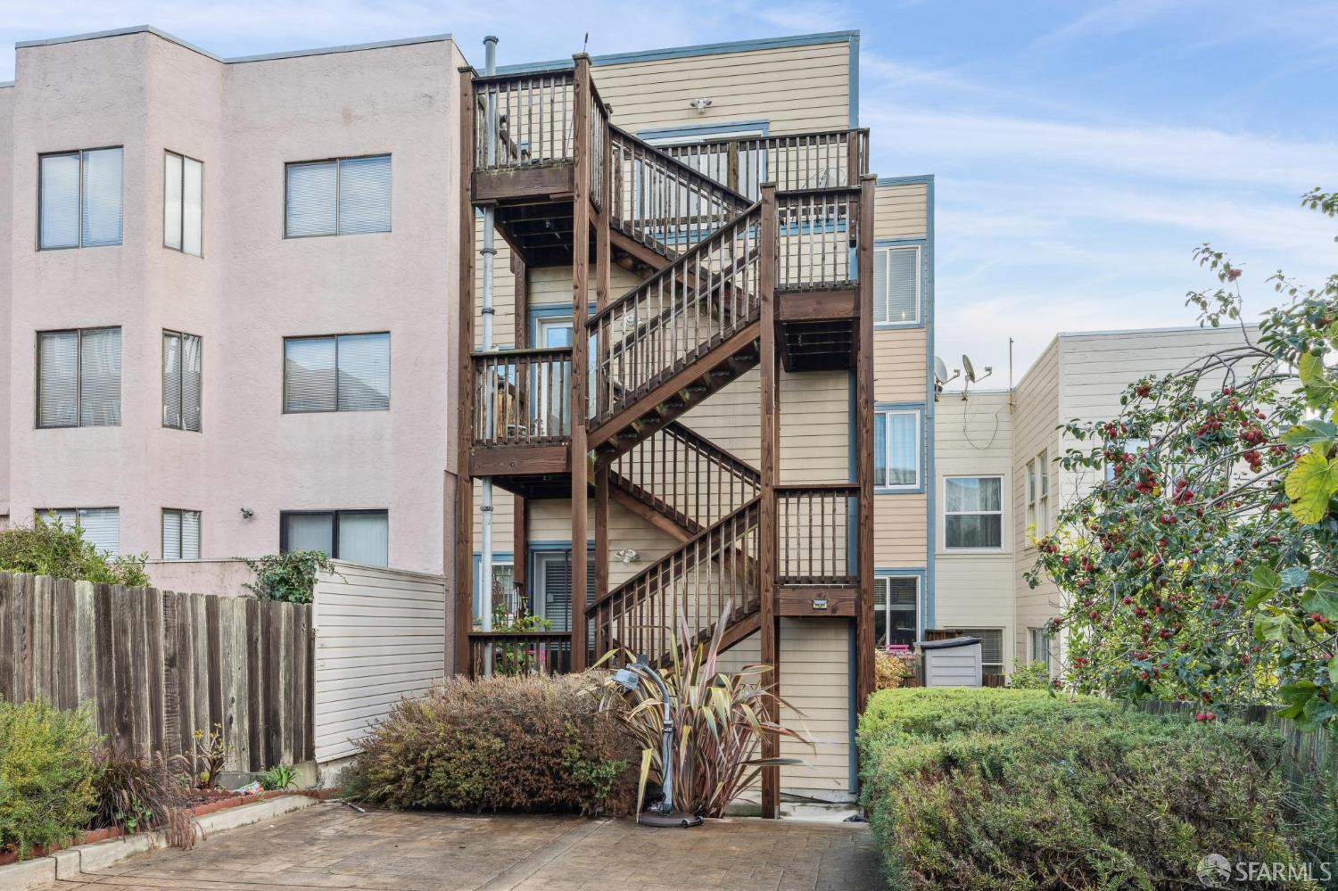 Detail Gallery Image 67 of 67 For 375 25th Ave #401,  San Francisco,  CA 94121 - 3 Beds | 2 Baths