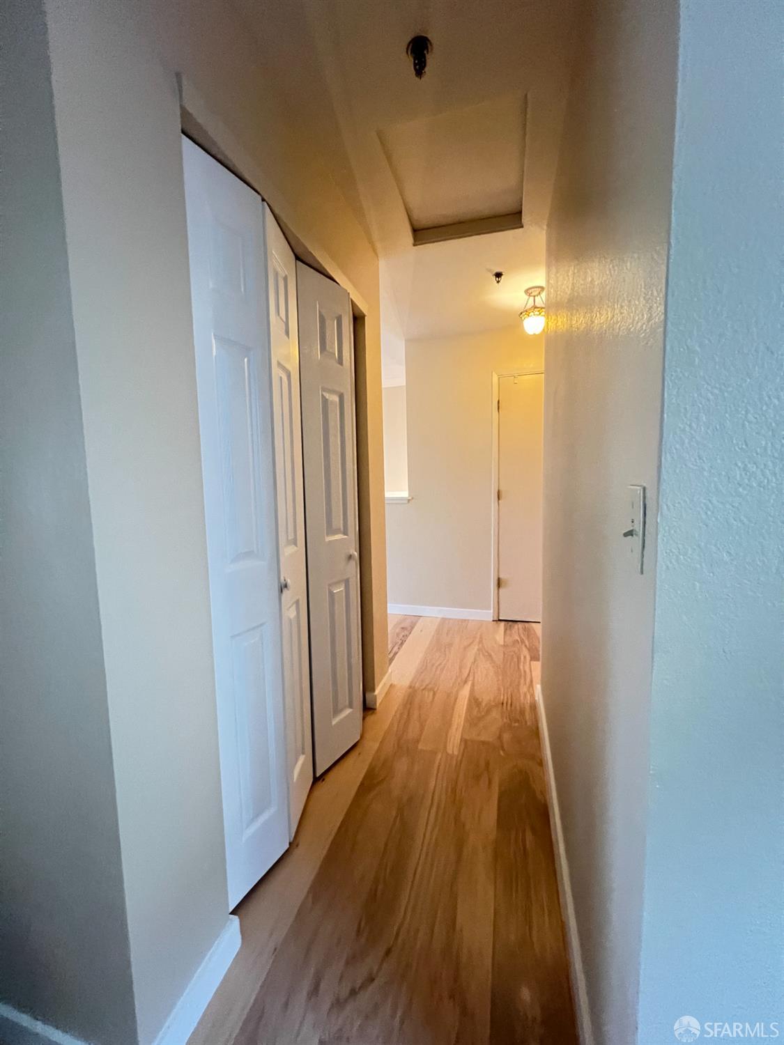 Detail Gallery Image 4 of 24 For 945 Fassler Ave, Pacifica,  CA 94044 - 2 Beds | 2/1 Baths