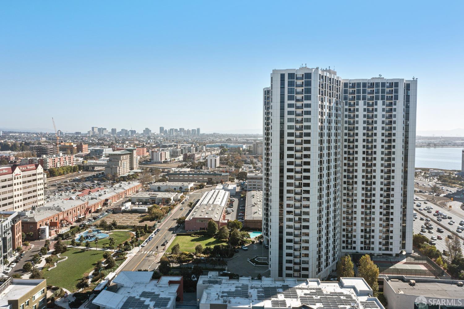 Detail Gallery Image 77 of 79 For 6363 Christie Ave #1203,  Emeryville,  CA 94608 - 1 Beds | 1 Baths