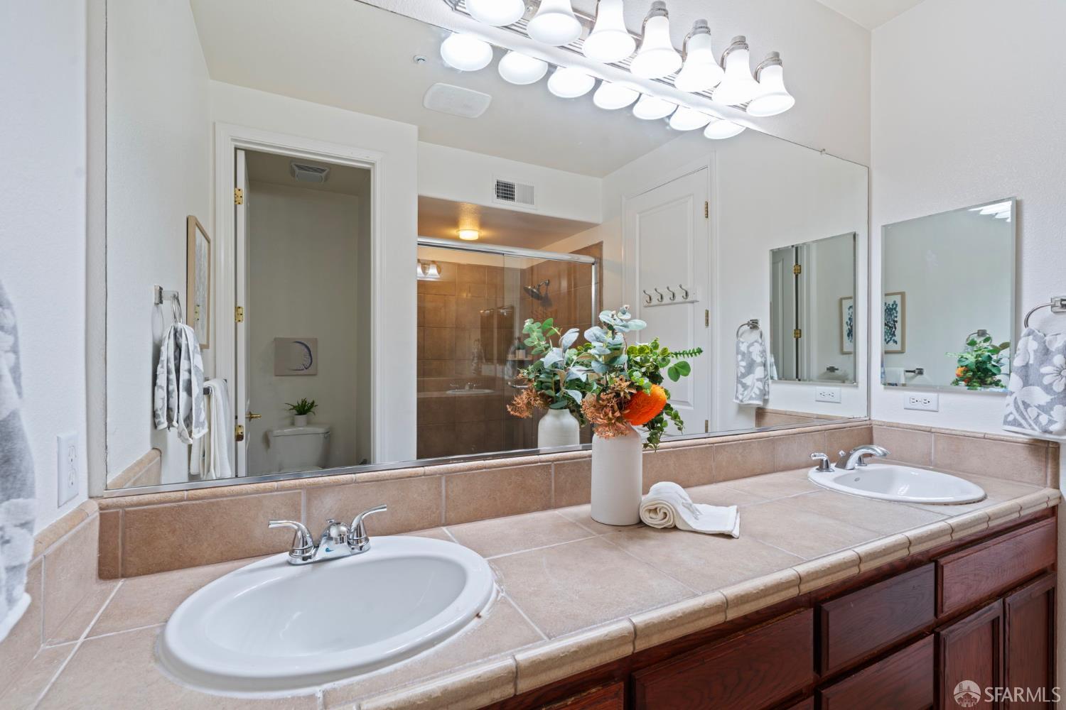 Detail Gallery Image 26 of 41 For 3613 Whitworth Dr, Dublin,  CA 94568 - 3 Beds | 3/1 Baths
