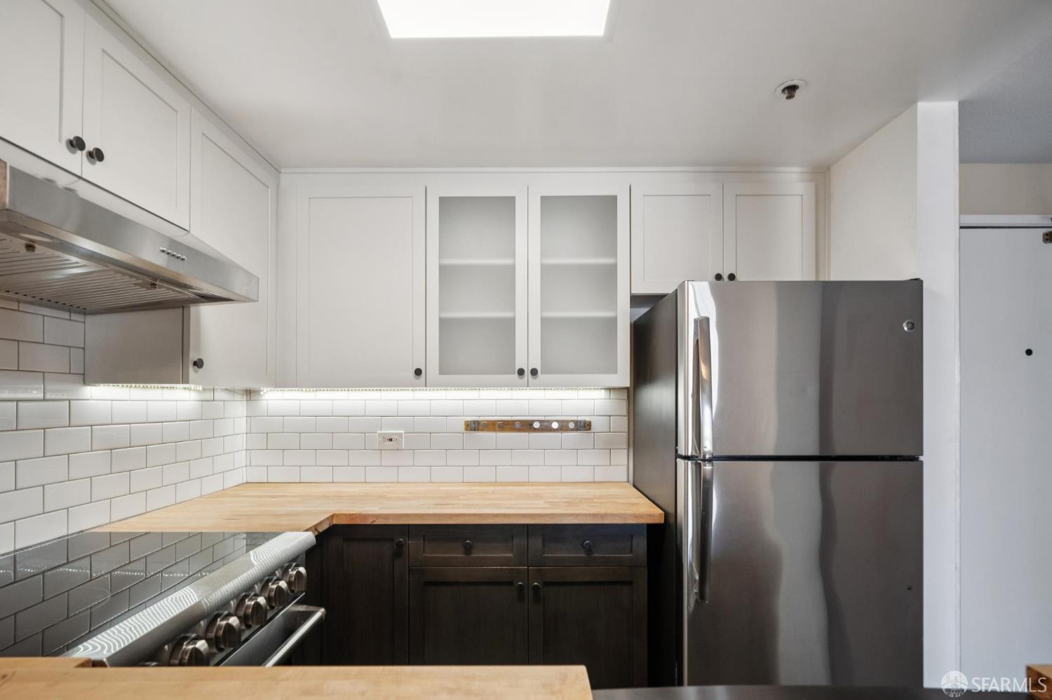 Photo #5: 425081550 Listing 