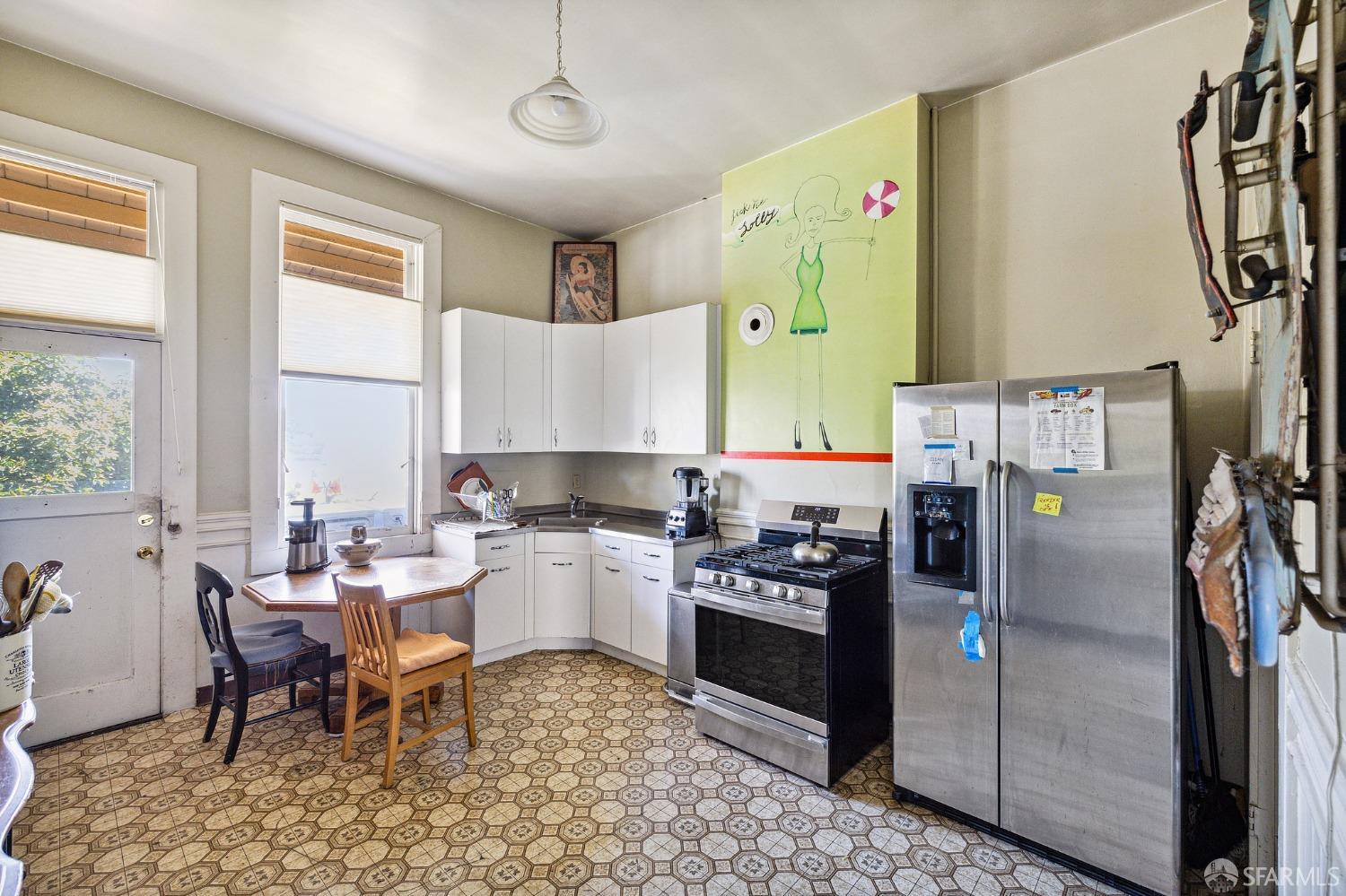 Detail Gallery Image 19 of 48 For 423 South Van Ness Ave, San Francisco,  CA 94103 - – Beds | – Baths