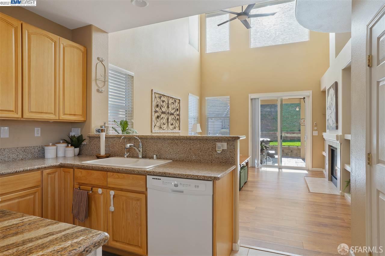 Detail Gallery Image 14 of 36 For 699 Flemish Ct, Brentwood,  CA 94513 - 4 Beds | 3 Baths