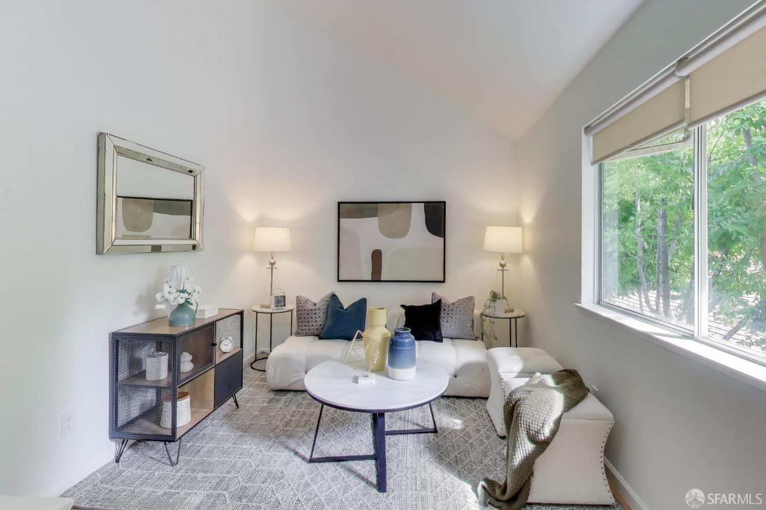 Detail Gallery Image 8 of 21 For 1077 Summerain Ct, San Jose,  CA 95122 - 1 Beds | 1/1 Baths