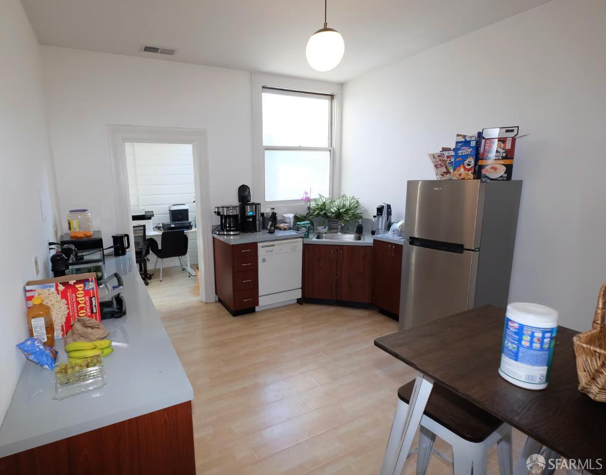 2403 16th Street, San Francisco, CA, 94103