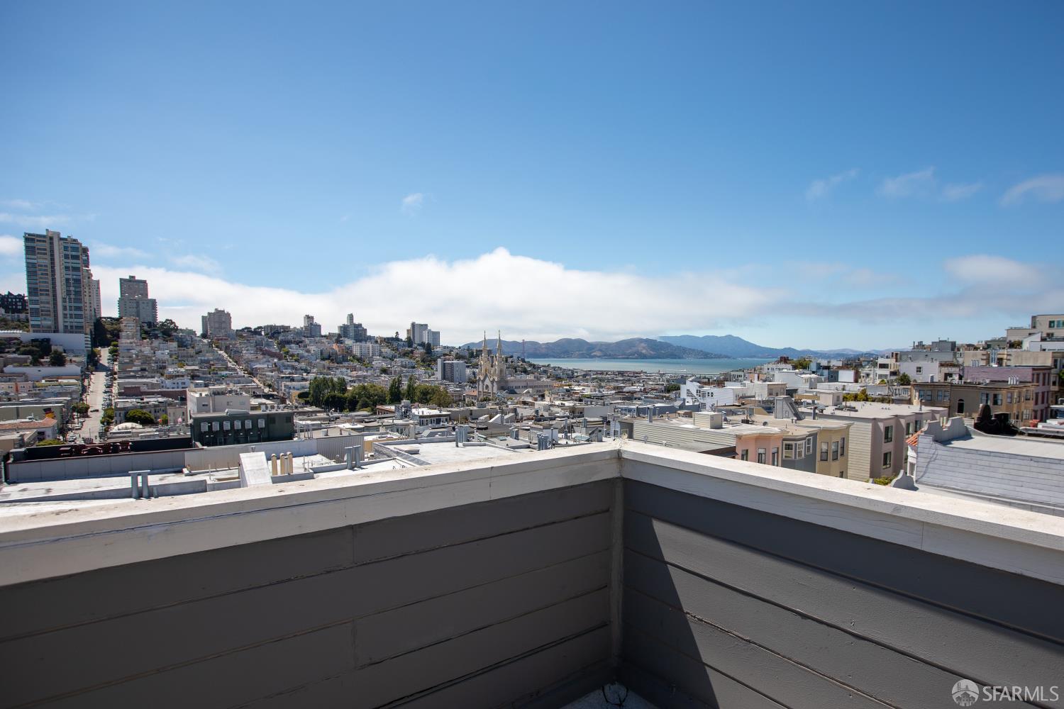 Detail Gallery Image 25 of 36 For 382 Green St #2,  San Francisco,  CA 94133 - 1 Beds | 2 Baths
