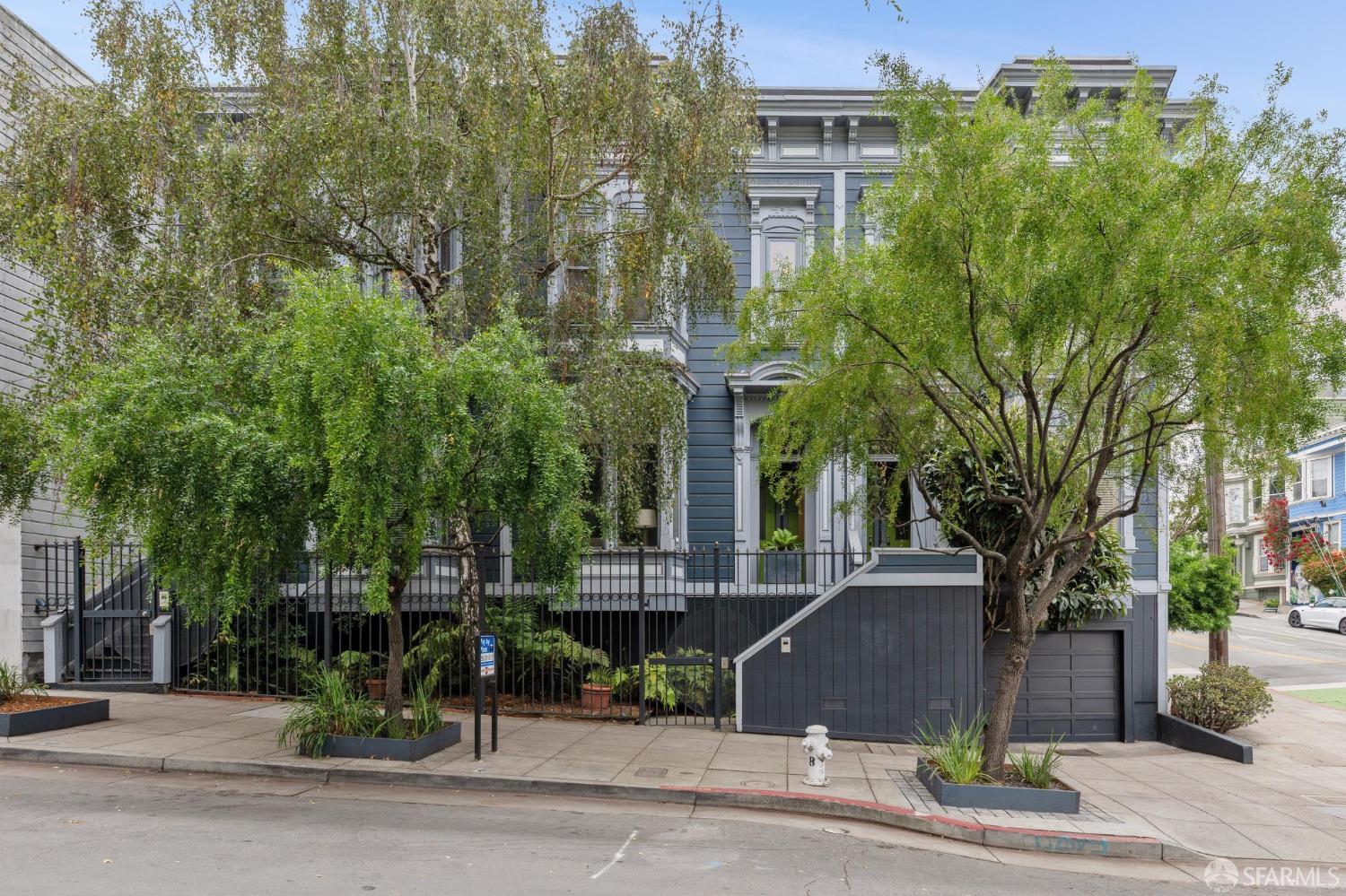 Photo #2: 425070477 Listing 