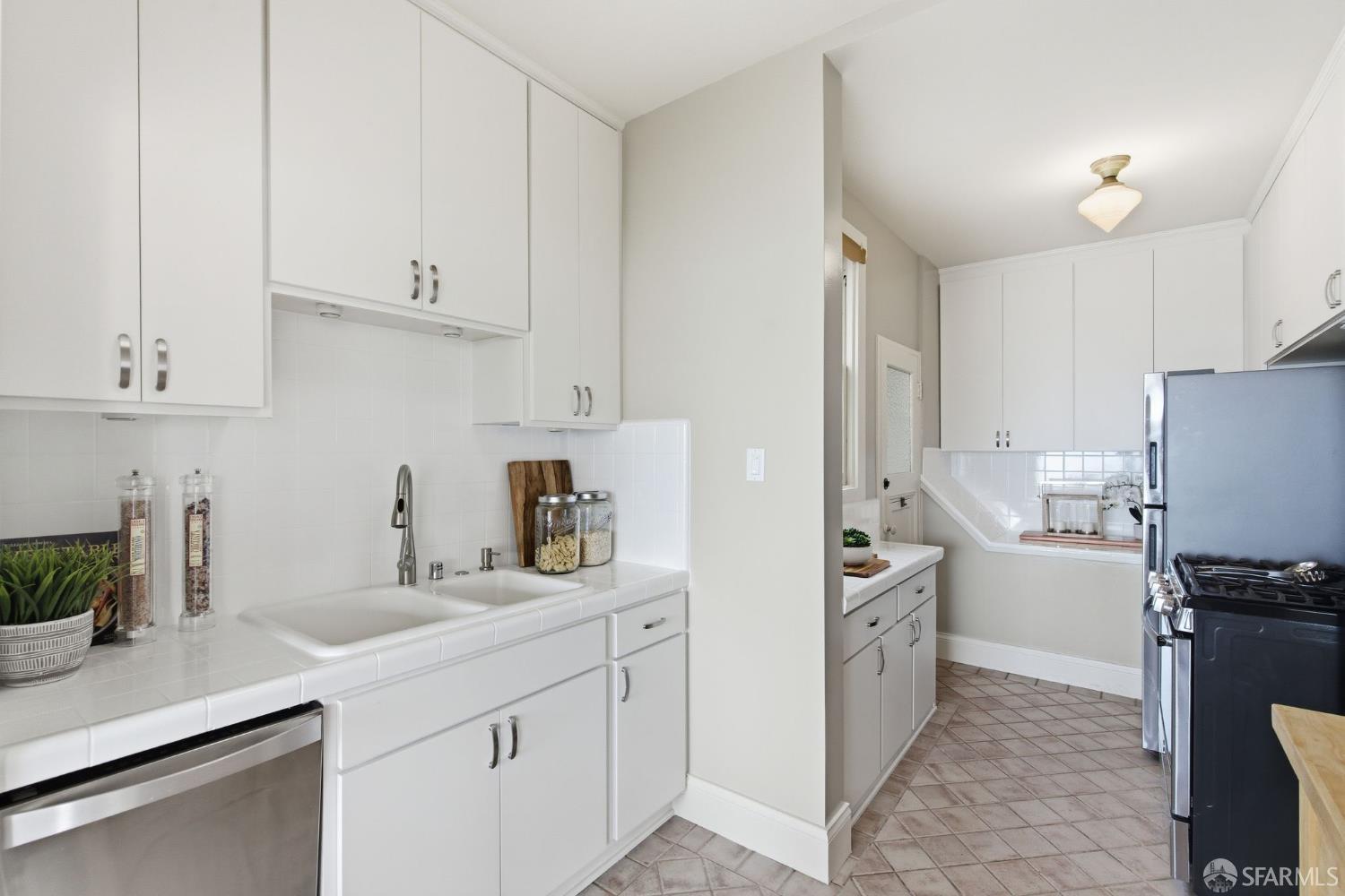 Detail Gallery Image 14 of 64 For 1020 Union St #19,  San Francisco,  CA 94133 - 2 Beds | 2 Baths