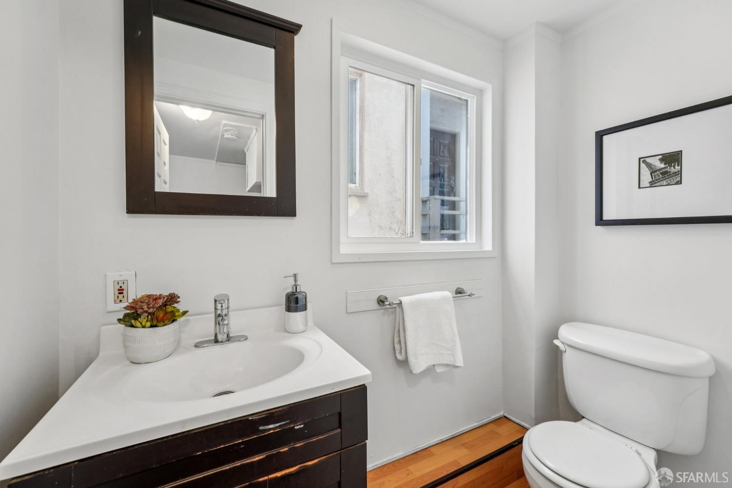 Detail Gallery Image 25 of 52 For 96 Belford Dr, Daly City,  CA 94015 - 3 Beds | 1/1 Baths