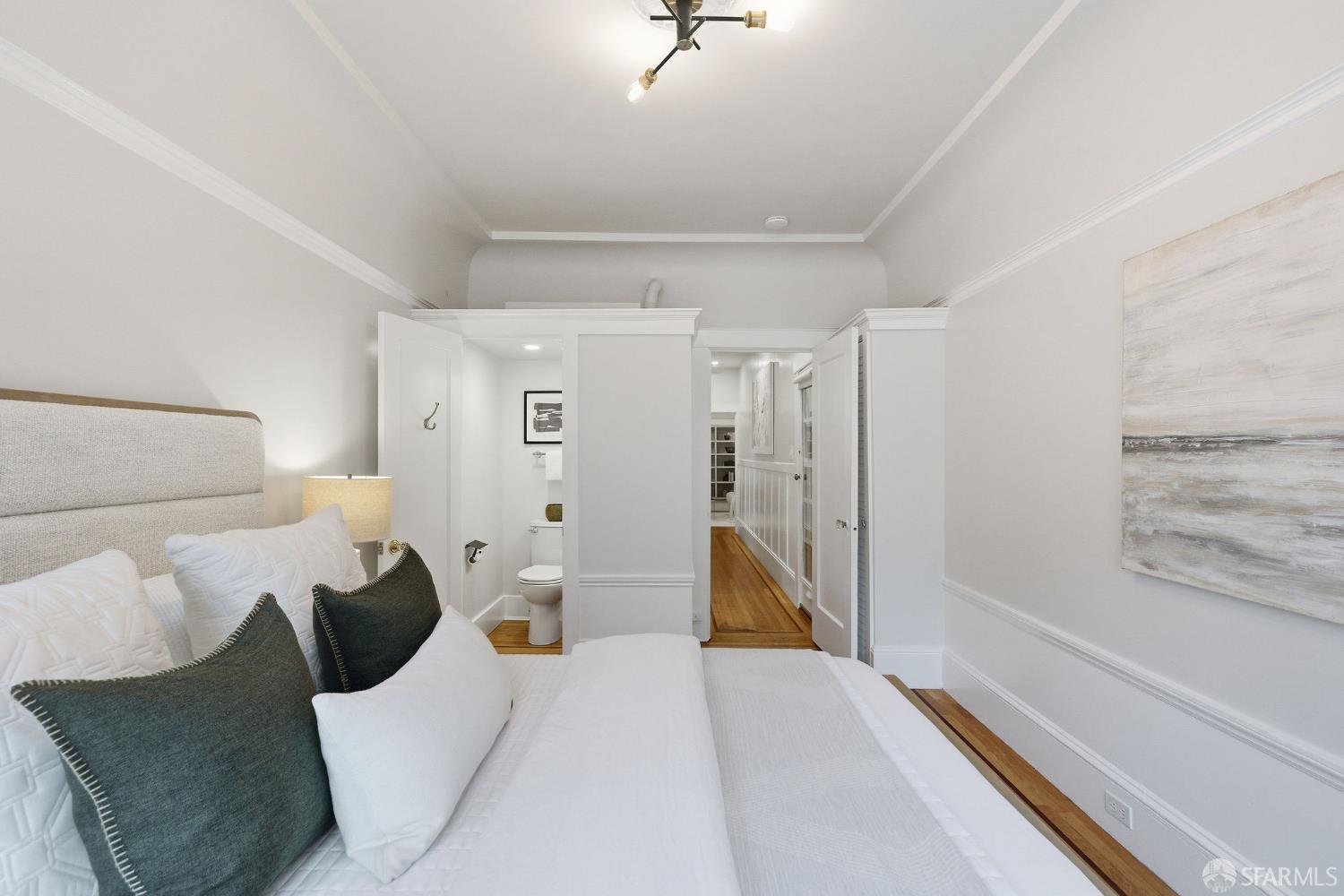 Detail Gallery Image 24 of 39 For 3452 18th St a,  San Francisco,  CA 94110 - 1 Beds | 1/1 Baths