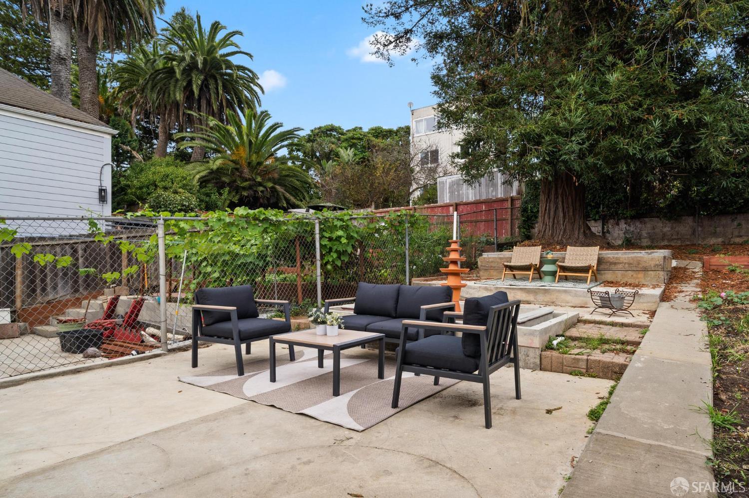 Detail Gallery Image 40 of 54 For 222 Monterey Blvd, San Francisco,  CA 94131 - 3 Beds | 2 Baths