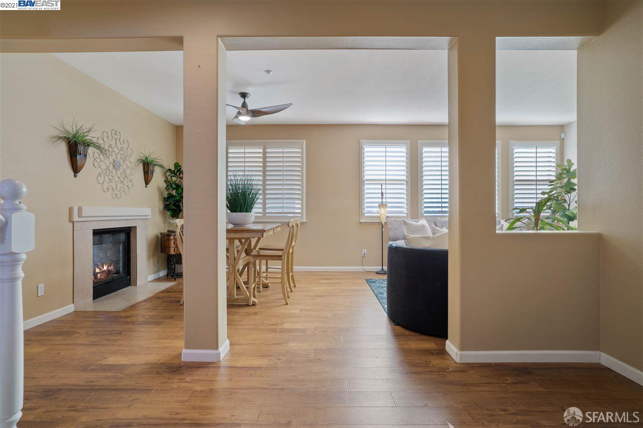 Detail Gallery Image 7 of 36 For 699 Flemish Ct, Brentwood,  CA 94513 - 4 Beds | 3 Baths