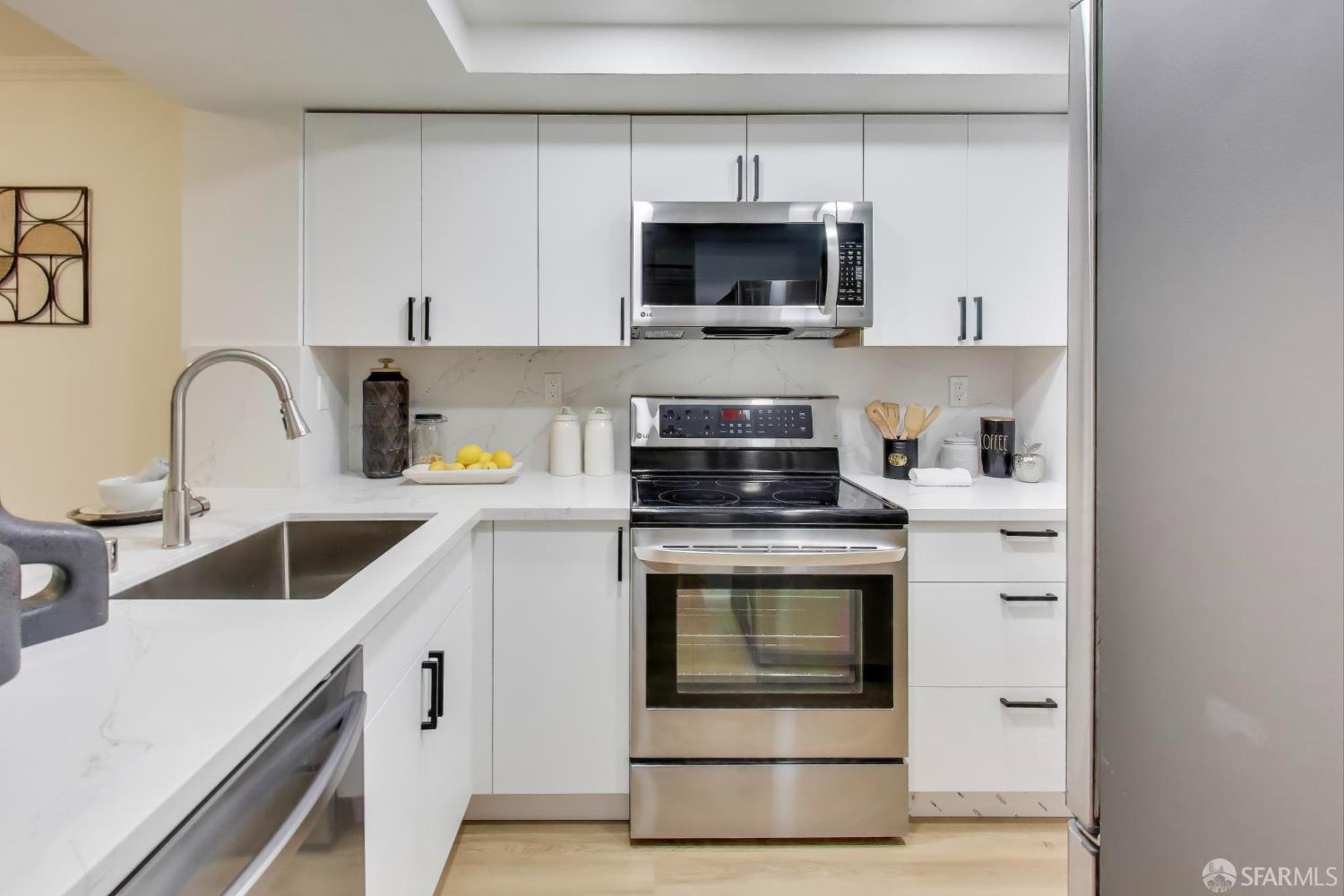 Detail Gallery Image 6 of 21 For 1077 Summerain Ct, San Jose,  CA 95122 - 1 Beds | 1/1 Baths