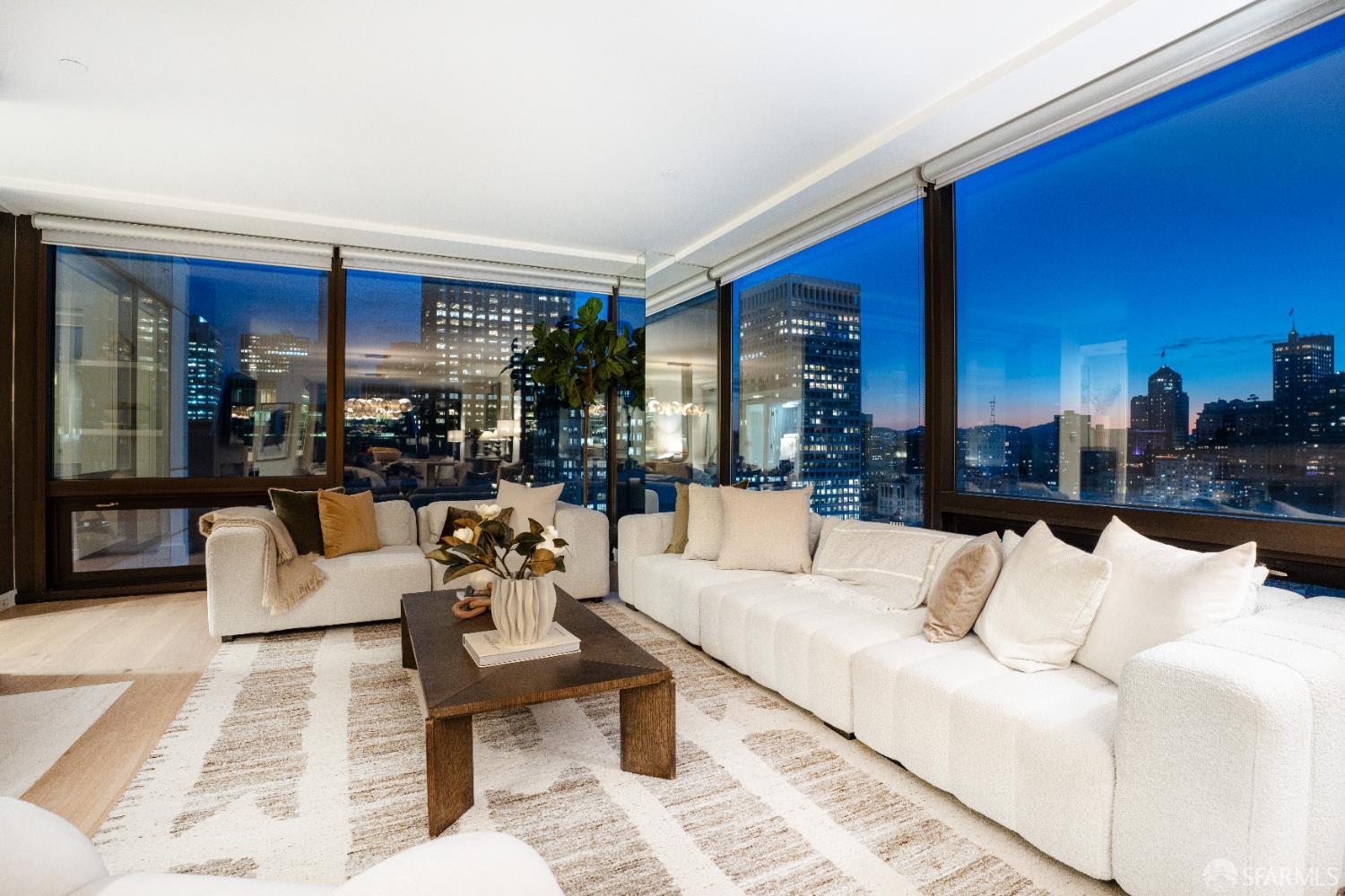 Photo #7: 425057711 Listing: Photo #7